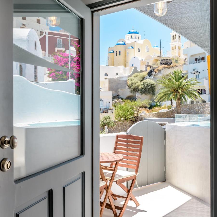 Anila Suites Fira  Exterior photo